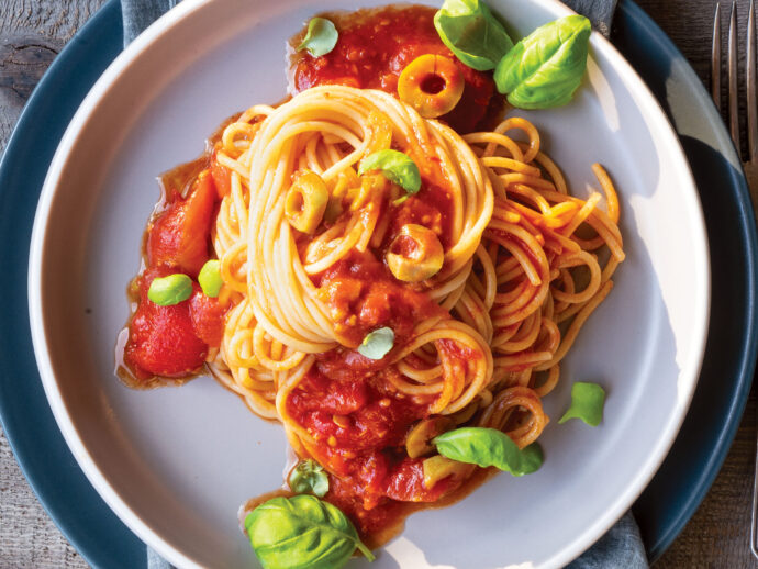 Spaghetti with Harissa Tomato Sauce